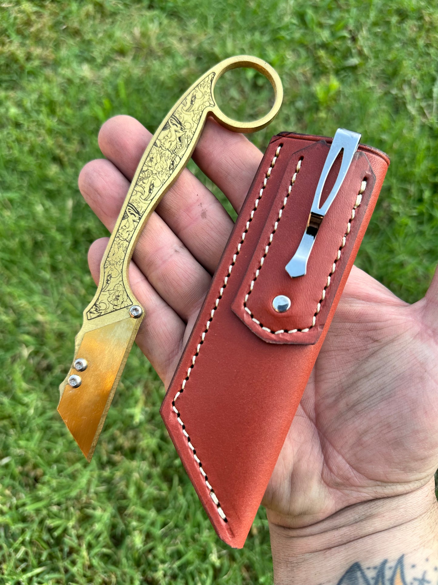 The Crown Karambit